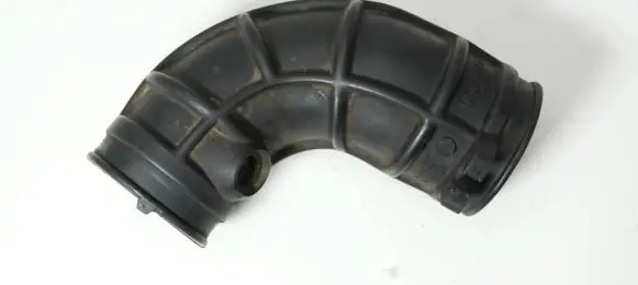 Audi A6 S6 C5 4B Air intake hose/pipe 90572051