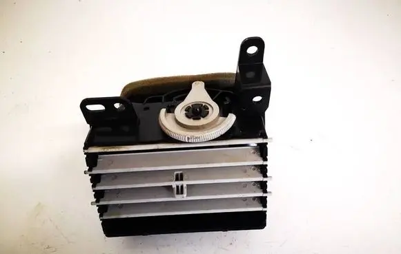 Dodge Caliber Dash center air vent grill 1av56trmaa l0049254aa01