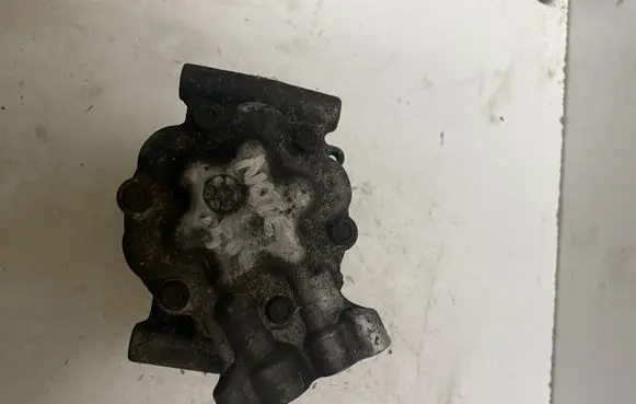 Nissan Note (E11) Air conditioning (A/C) compressor (pump) 8200365787