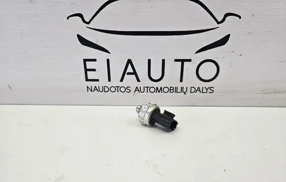 Mazda 6 Air conditioning (A/C) pressure sensor 92CP813 V527CZ7