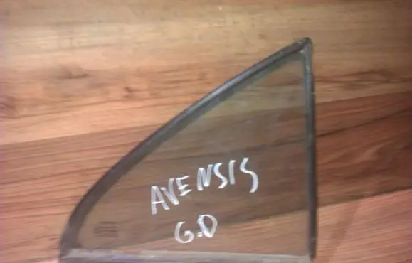 Rear side window
