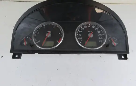 Ford Mondeo Mk III Speedometer (instrument cluster) 1S7F10841