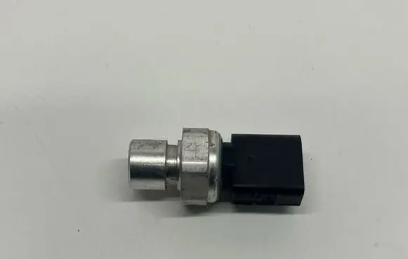 Volkswagen Golf VII Air conditioning (A/C) pressure sensor 5Q0959126A