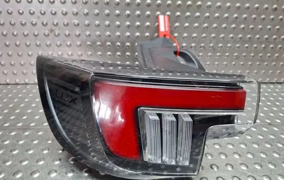 Opel Mokka B Rear/tail lights S27639226 9833721880