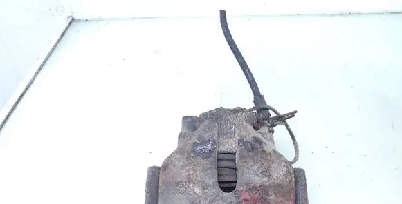 Volkswagen PASSAT B5 Front brake caliper