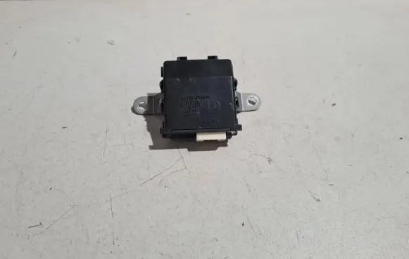 Lexus UX Door central lock control unit/module 8597076030