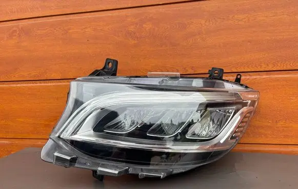 Mercedes-Benz Sprinter W907 W910 Headlight/headlamp A9109069900 ZGS001017 90139118AQ