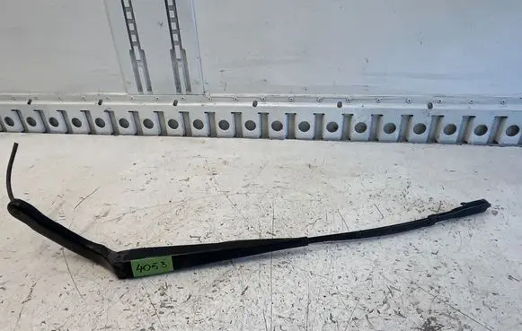 Mercedes-Benz Sprinter W906 Front wiper blade arm A0018205944
