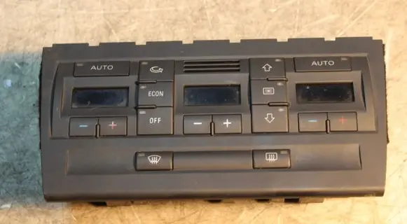 Audi A4 S4 B7 8E 8H Climate control unit 8E0820043BL