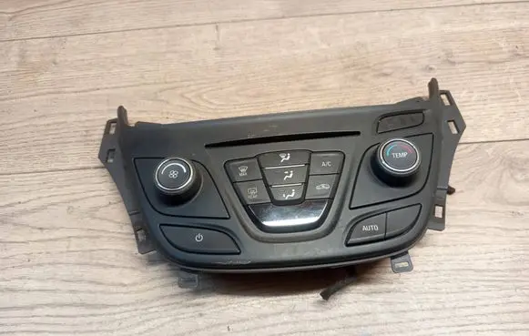 Opel Insignia A Climate control unit 26202384 544930977 7370200000000X
