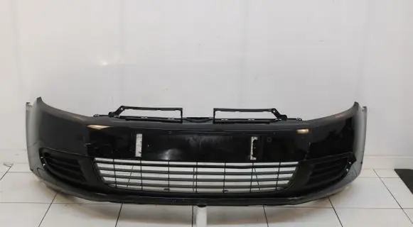 Volkswagen Golf VI Front bumper 