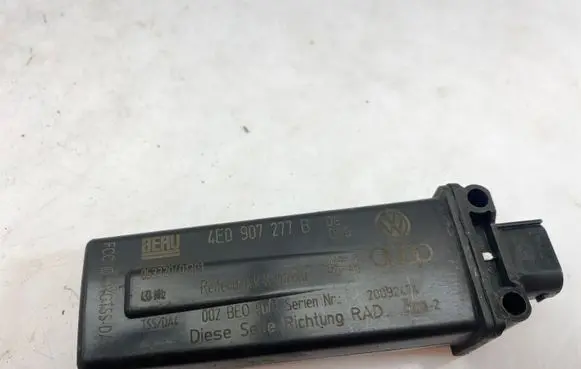 Audi A8 S8 D3 4E Tire pressure sensor 4E0907277B
