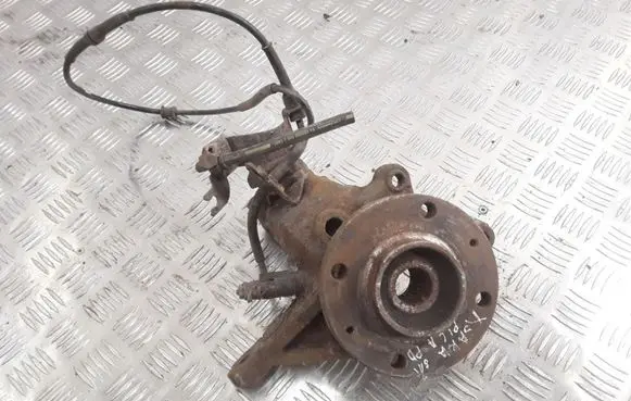 Citroen Xsara Picasso Front wheel hub spindle knuckle