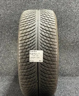 BMW X5 G05 R20 winter tire 