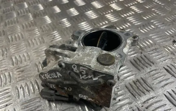 Toyota Corolla Verso E121 Throttle valve