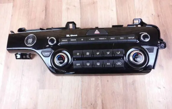 KIA Sportage Interior fan control switch 97250F1CB0