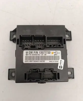 Opel Insignia A Seat control module 13577732 5DS933783