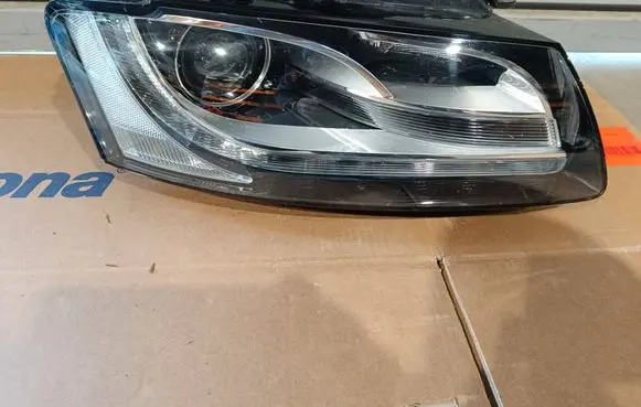 Audi A5 8T 8F Headlight/headlamp 8T0941030AK