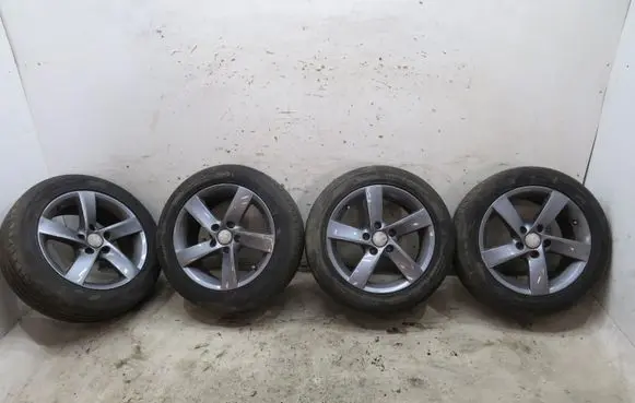 Volkswagen PASSAT B7 R16 alloy rim 3AA601025A