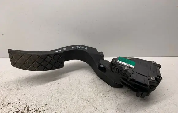 Audi A4 S4 B7 8E 8H Accelerator throttle pedal 6PV00837505 8E1721523C