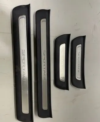 KIA Sportage sill trim set (inner) 85883F1500WK