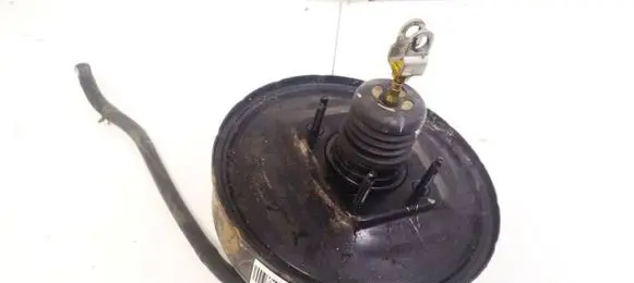 Mitsubishi Grandis Brake booster