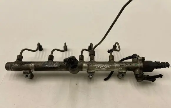 Hyundai Tucson JM Fuel main line pipe 0445214075