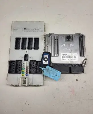 BMW 3 F30 F35 F31 Engine ECU kit and lock set 8579478 9352861 0281030978