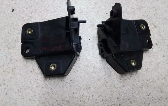 Tesla Model S Front bumper mounting bracket 106133200B 106133100B