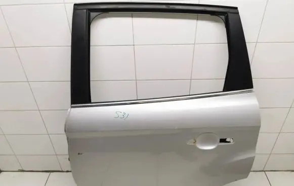 Ford Kuga I Rear door