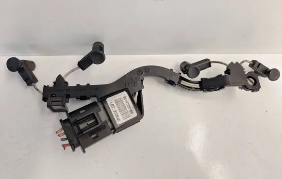 Peugeot 3008 II Glow plug wires 9814793180 9815588780 373840