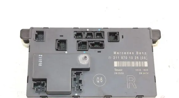 Mercedes-Benz E W211 Door control unit/module 2118701026