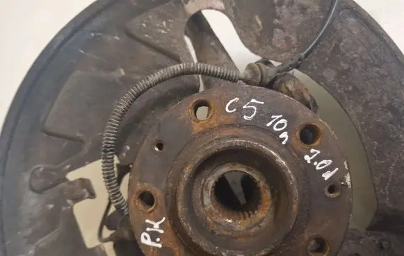 Citroen C5 Front wheel hub