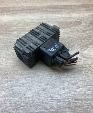 Opel Signum Glow plug pre-heat relay 09132691 WITHPLUG