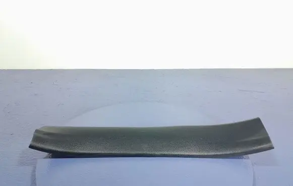 Foot area side trim