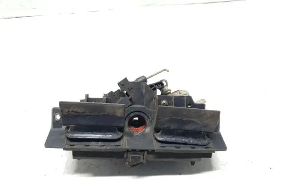 Audi A6 S6 C5 4B Tailgate/trunk/boot exterior handle 8D9827565H