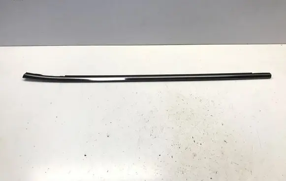 MG ZS Front door windshield rail 