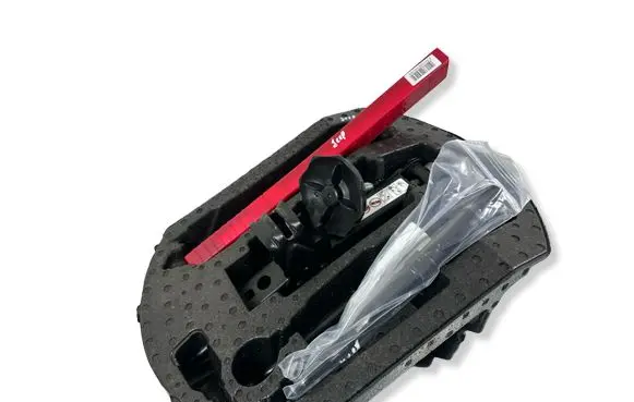 Jeep Grand Cherokee Tool set 68284639AB 00365339 68068665AC