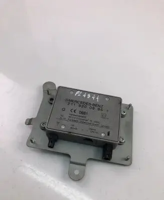 Mercedes-Benz SLK R171 Bluetooth control unit module 2118200885