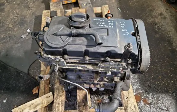 Volkswagen PASSAT B6 Engine BKP