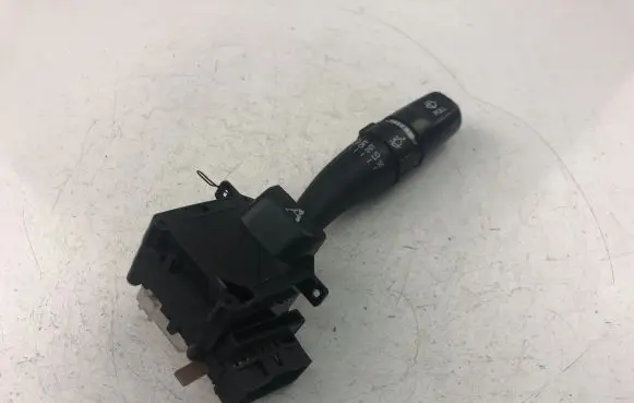 Hyundai Accent Indicator stalk 0319LHD