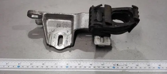 Volkswagen Sharan Engine mounting bracket 7M3199600A