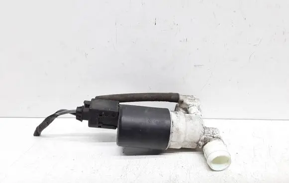 Volvo V60 Windscreen/windshield washer pump 31349264 22006903 22006902