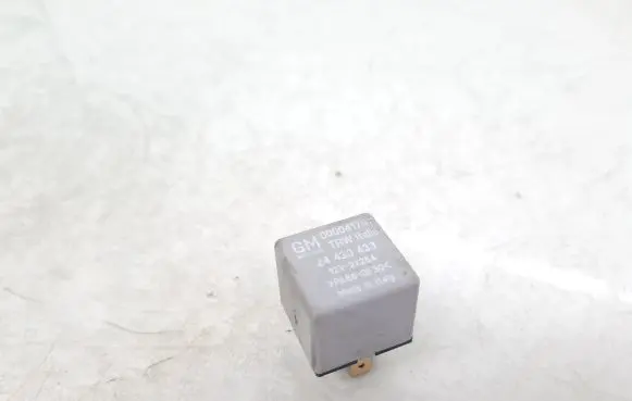 Opel Tigra B Other relay 24430433