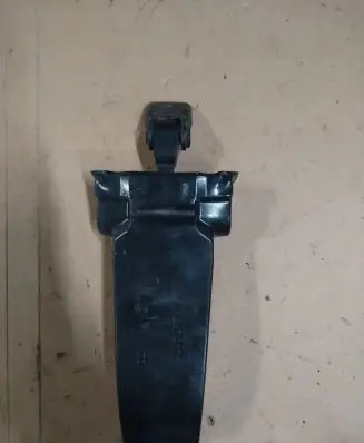 Skoda Superb B8 (3V) Front door check strap stopper 3V0837267