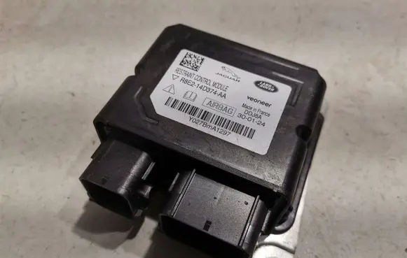 Land Rover Defender Airbag control unit/module R8E214D374AA