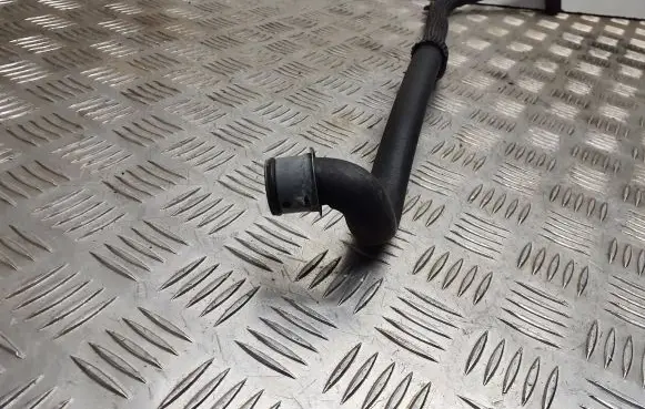 Infiniti Q70 Y51 Engine coolant pipe/hose