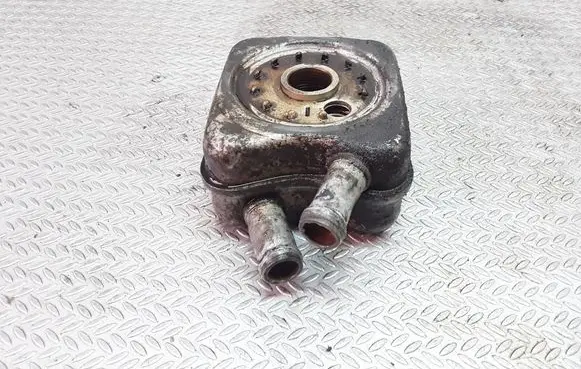 Audi A3 S3 8L Oil filter mounting bracket