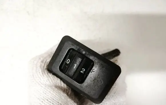 Opel Combo B Headlight level height control switch