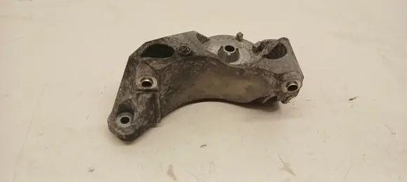 BMW 5 G30 G31 G38 A/C compressor mount bracket 7646904 64557646904